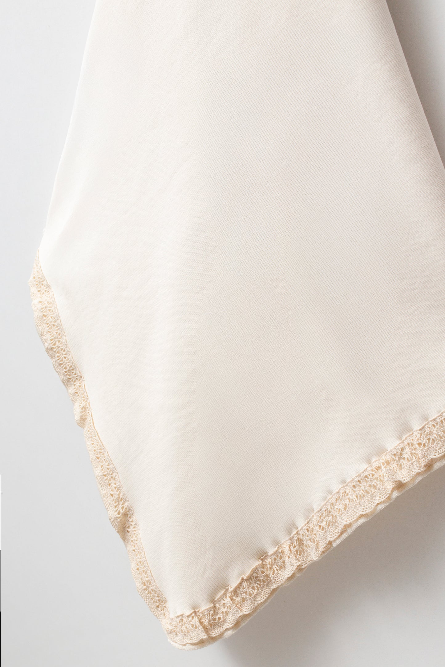 İki Katlı Dantelli Kaşkorse Battaniye 70x80cm